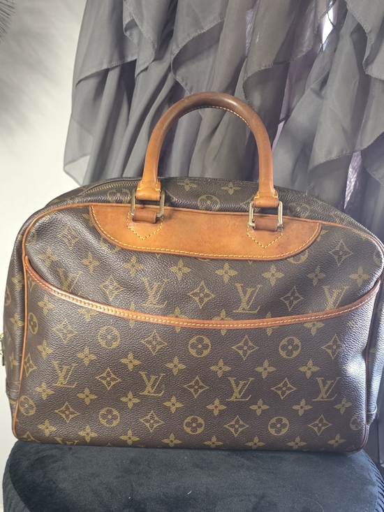 Louis Vuitton Handbags - Louis Vuitton Brown Monogram Travel Bag